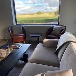 Willow Cashel- Rock View-sleeps 8 Guests-spacious- Cosy 度假居