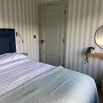 Willow Cashel- Rock View-sleeps 8 Guests-spacious- Cosy 度假居 *