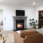 度假居 Willow Cashel- Rock View-sleeps 8 Guests-spacious- Cosy *