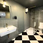 Willow Cashel- Rock View-sleeps 8 Guests-spacious- Cosy 度假居 卡舍尔