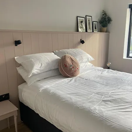 Сasa de vacaciones Willow Cashel- Rock View-sleeps 8 Guests-spacious- Cosy Cashel (Tipperary)