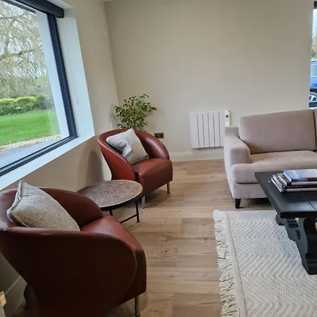 Willow Cashel- Rock View-sleeps 8 Guests-spacious- Cosy * Cashel (Tipperary)