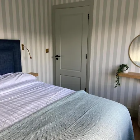 Willow Cashel- Rock View-sleeps From 2 Up To 8 Guests Semesterbostad *
