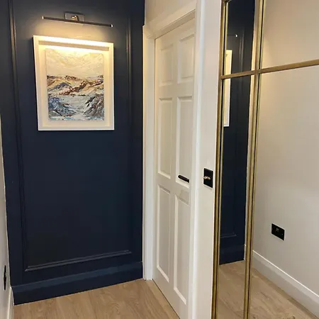 Willow Cashel- Rock View-sleeps 8 Guests-spacious- Cosy * Cashel (Tipperary)