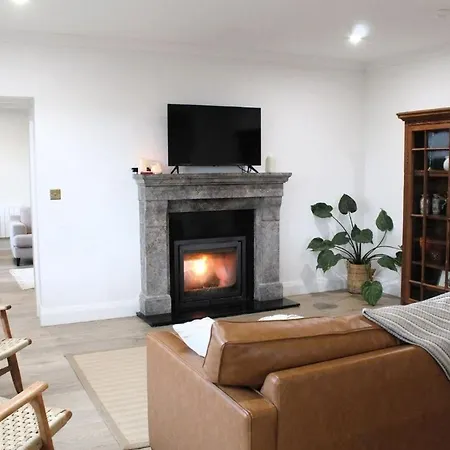 Σπίτι διακοπών Willow Lodge Cashel- Rock View- 4 Bedrooms, 4 Bathrooms- Cosy Lodge *