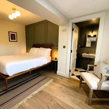 Willow Cashel- Rock View-sleeps 8 Guests-spacious- Cosy Сasa de vacaciones *