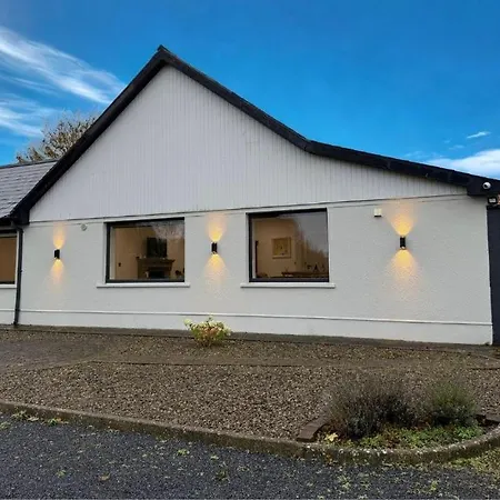 Willow Lodge Cashel- Rock View- 4 Bedrooms, 4 Bathrooms- Cosy Lodge Σπίτι διακοπών *