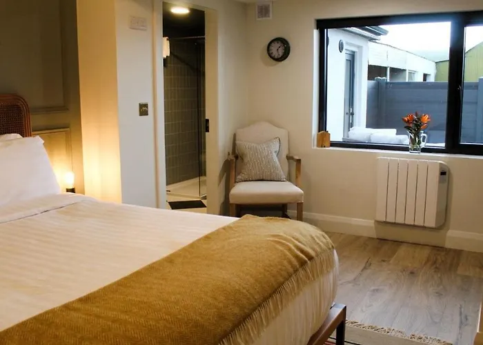 Willow Cashel- Rock View-sleeps 8 Guests-spacious- Cosy * Cashel (Tipperary)