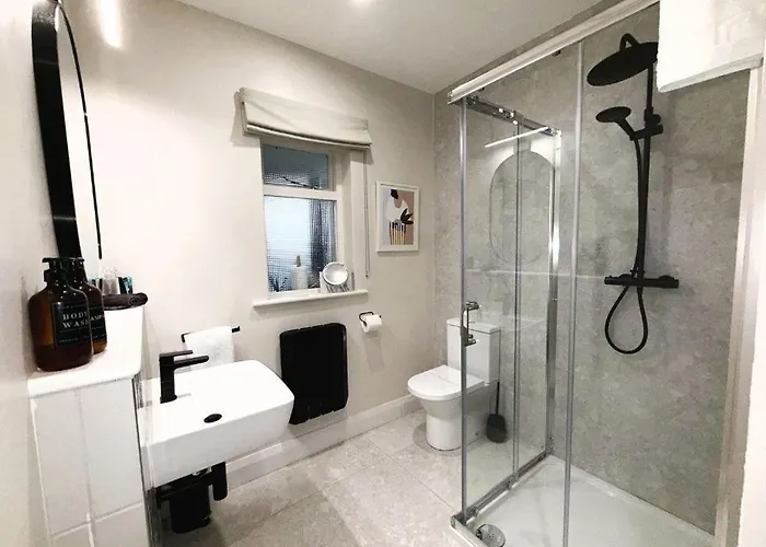 Willow Cashel- Rock View-sleeps 8 Guests-spacious- Cosy Casa vacanze