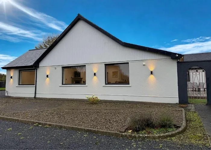 Willow Cashel- Rock View-sleeps 8 Guests-spacious- Cosy Casa vacanze *